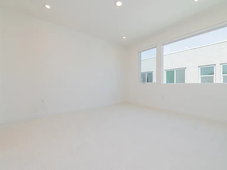 589 S Lyon St — Photo 20