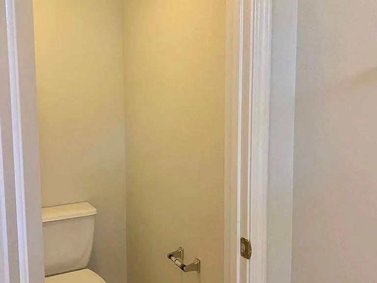 216 Barclay Dr — Photo 11