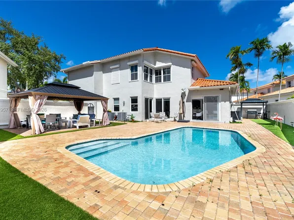 1547 Mariner Way, Hollywood, FL 33019