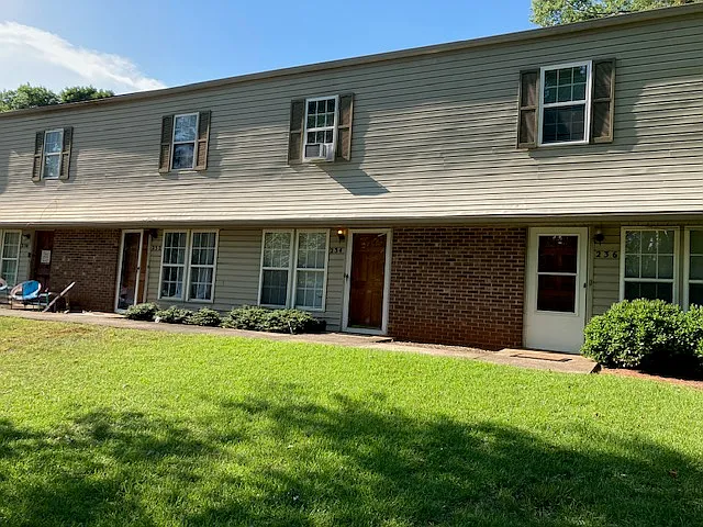 236 Park Ln #1 — Photo 1