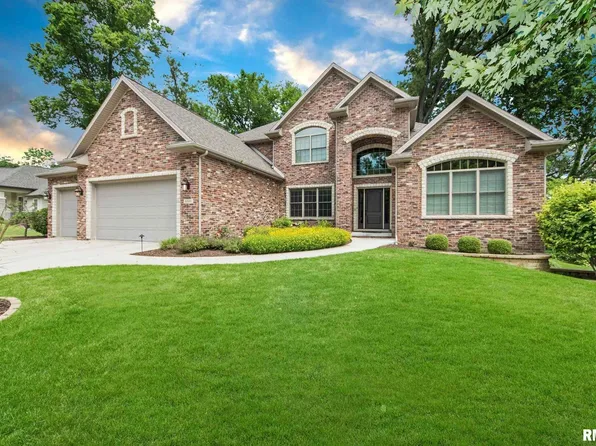 6505 W Stonebrook Dr, Edwards, IL 61528