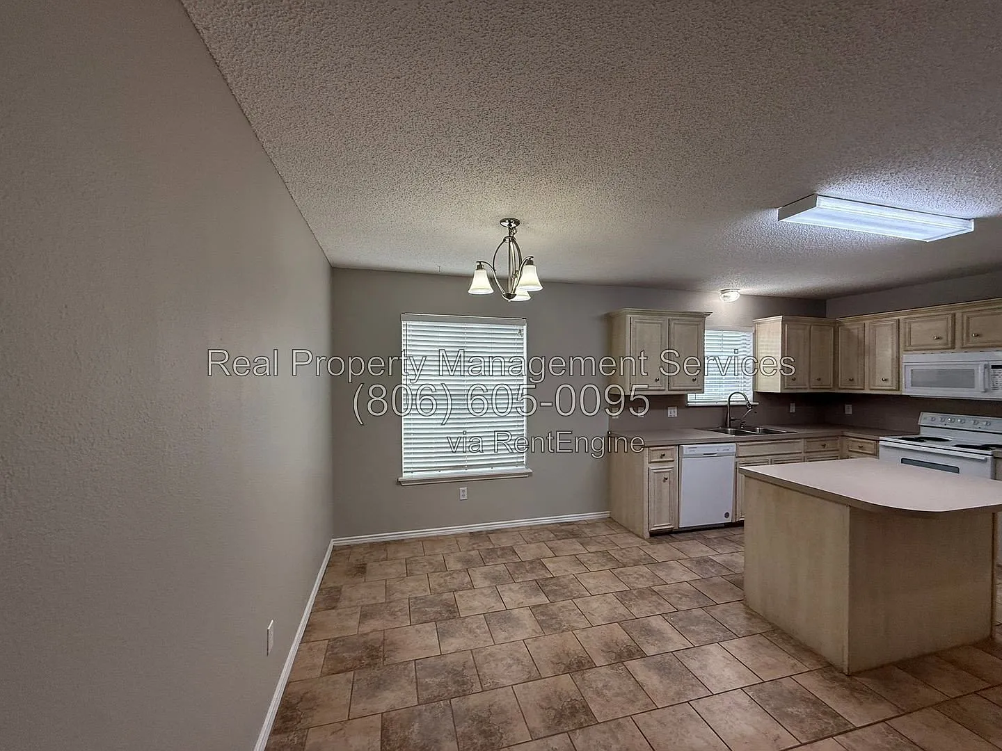 3 bed, 2.0 bath, 1757 sqft, $1,600 — Photo 3