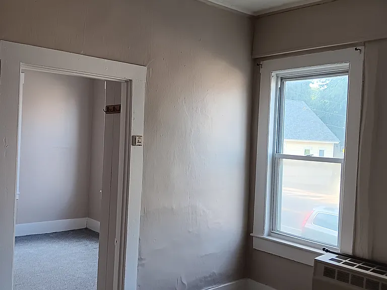 197 N State St #15 — Photo 7