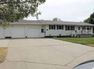401 N St E, Harvey, ND 58341