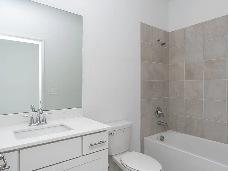 11470 Burgundy Dr — Photo 48