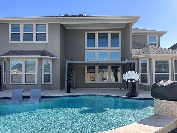 2nd image of 2406 Trocadero Ln