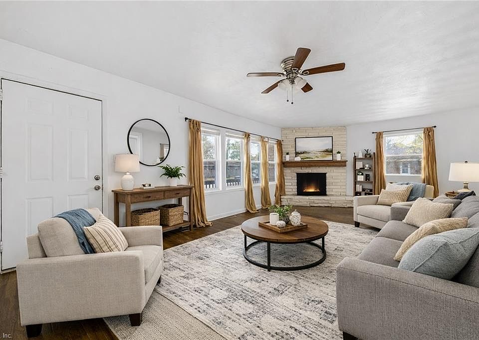 1st image of 4904 Holly Rd