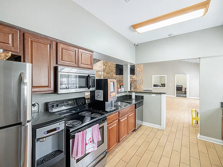 Rosehill Pointe — Photo 19