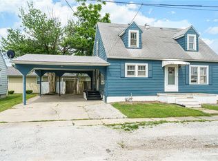 309 N Cherry St, Effingham, IL 62401