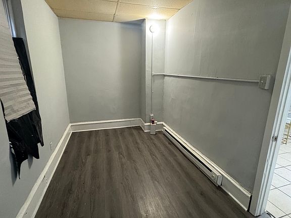 5th image of 1521 Wakeling St APT 1R