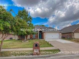 580 Griffith Dr, Saginaw, TX 76179