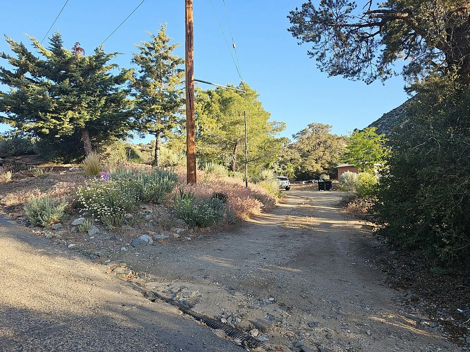 2nd image of 1486 Desert Front Rd