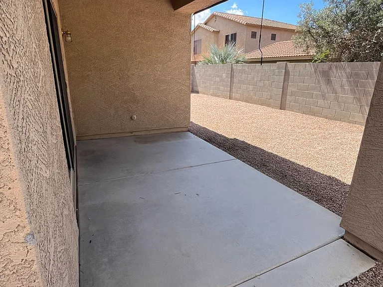 526 E Bartlett Way — Photo 11