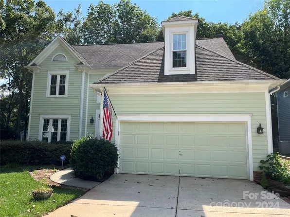 9111 Crofton Springs Dr, Charlotte, NC 28269