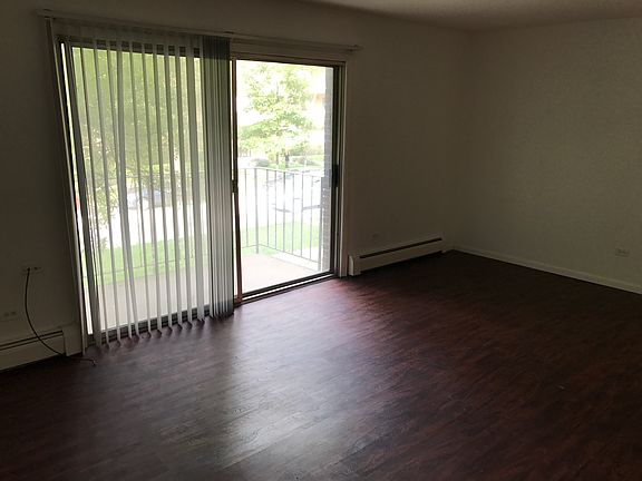 2nd image of 1443 Ashland Ave APT 6