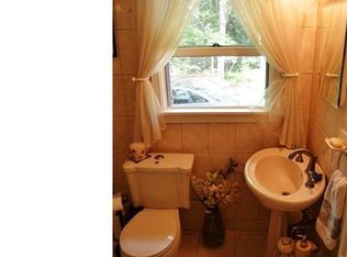 110 Ripley Rd, Saint Albans, ME 04971