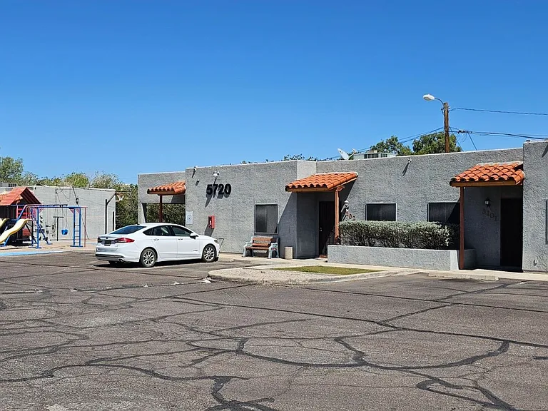 5720 S Morris Blvd — Photo 10
