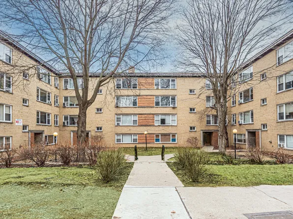 6134 N Damen Ave APT 2B, Chicago, IL 60659