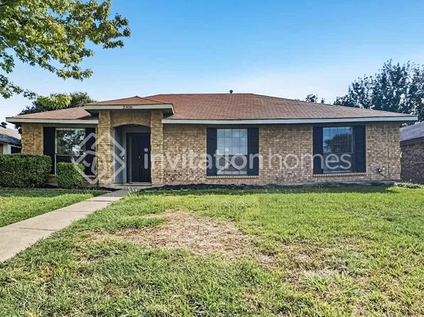 2306 Lakeshore Ln, Rowlett, TX 75088