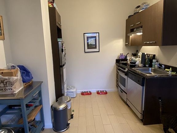 4th image of 4118 43rd St APT Lla