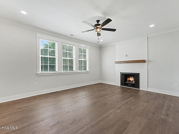 5th image of 116 Howell Farm Drive
