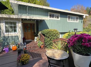 1001 W Park Dr, Coos Bay, OR 97420