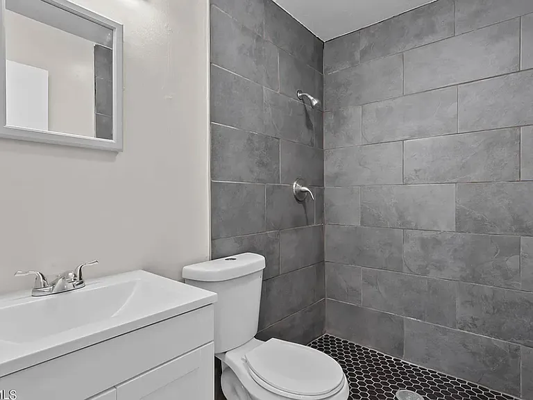 7717 Matamoros Dr — Photo 10