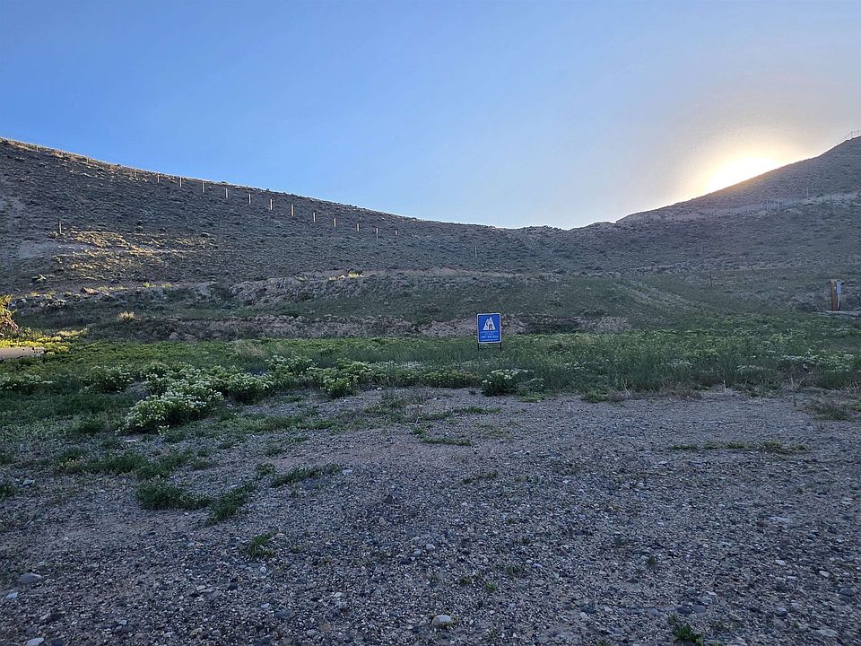 1st image of Horsecreek Rd