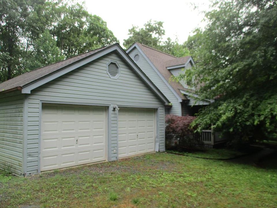 1st image of 9191 Lesterfield Ln