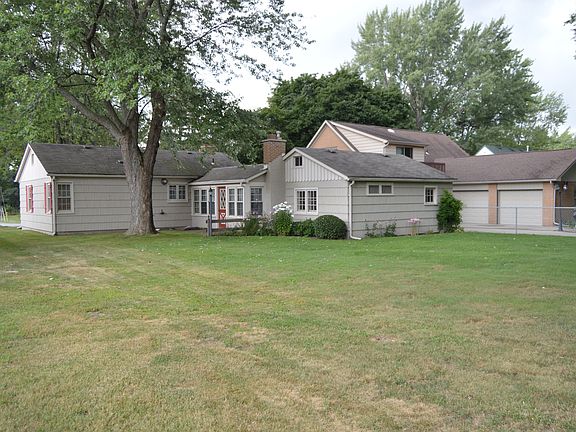 2nd image of 331 N Linda St