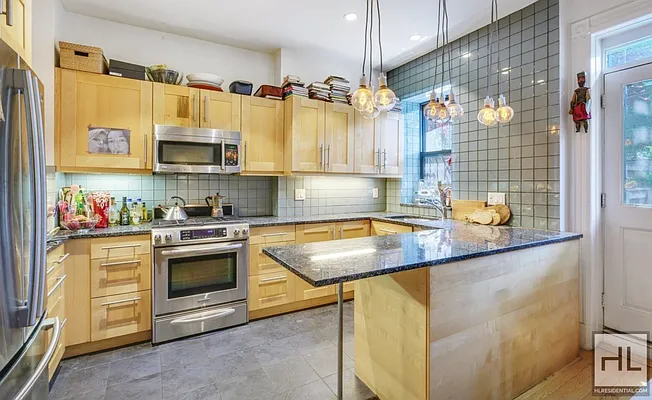 Rented by Highline Residential | media 3