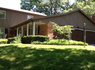 8813 Reeds Rd, Overland Park, KS 66207