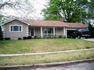 1627 SW Withdean Rd, Topeka, KS 66611