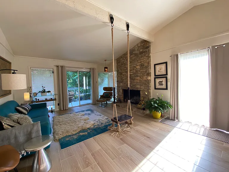 1208 Yaupon Valley Rd #A — Photo 7