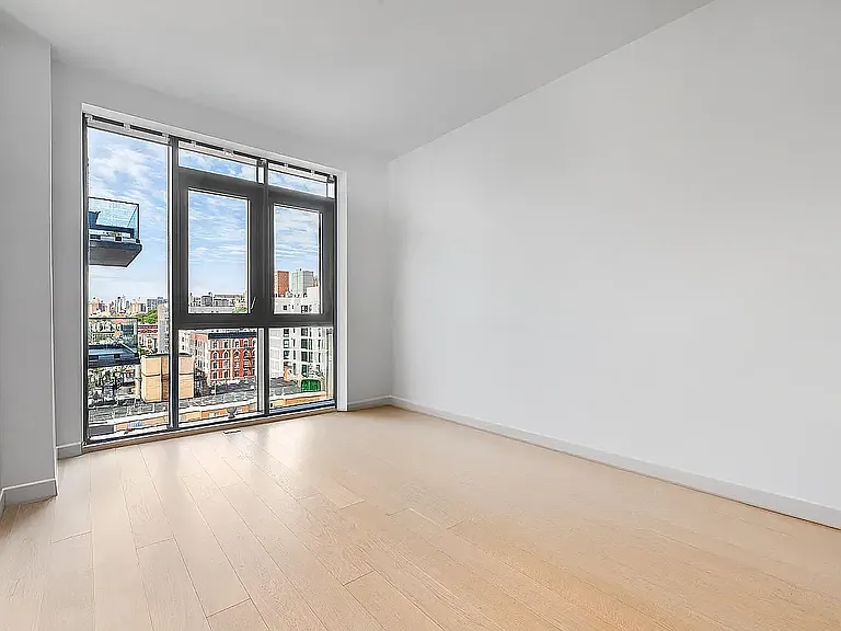 11 Hancock Pl #Penthouse 103 — Photo 3