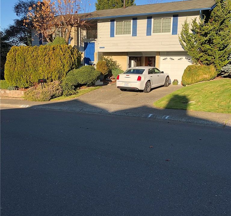 1st image of 12018 SE 51st St