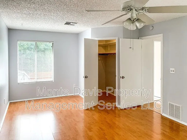 11506 Gun Fight Ln — Photo 20