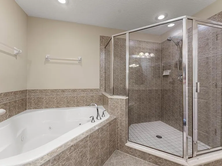 868 Stonechase Ln — Photo 35