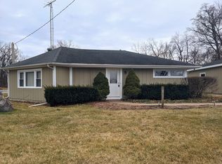 1103 Main Street Rd, Spring Grove, IL 60081