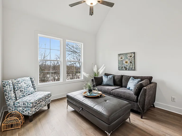 2111 Chadwell Retreat Dr — Photo 19