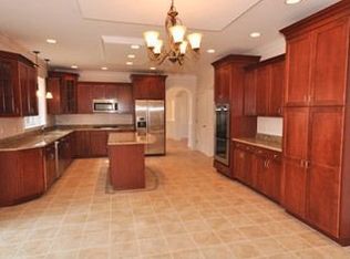 13 Arthur Ave, Chelmsford, MA 01824