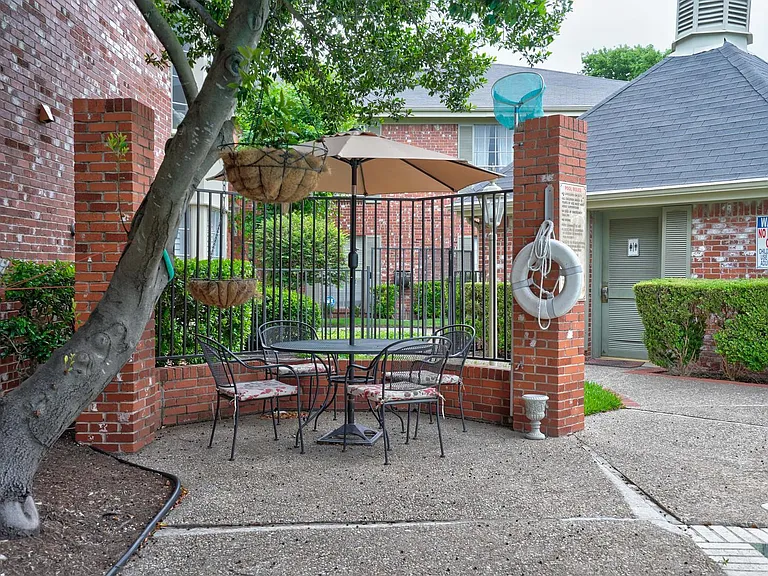7920 Rockwood Ln #128 — Photo 35