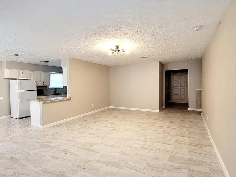 16818 Dutch Ridge Dr — Photo 13