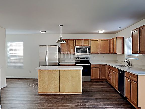3rd image of 9533 187th St E