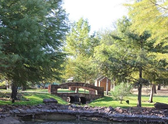 3rd image of 600 Heneretta Dr