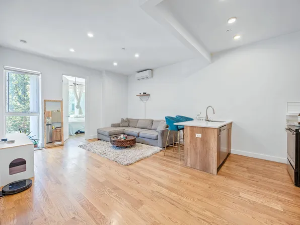 305 Sumpter Street image 17 of 48