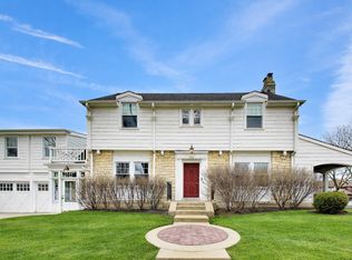 100 Arthur St, Park Ridge, IL 60068