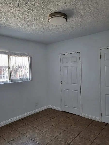 4808 Elizabeth St — Photo 4