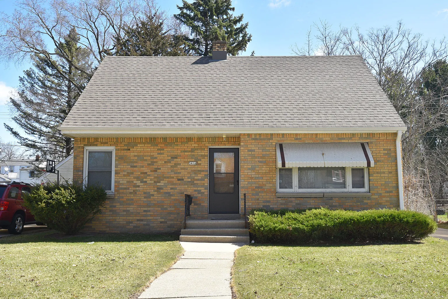 5416 N 54th St photo 1