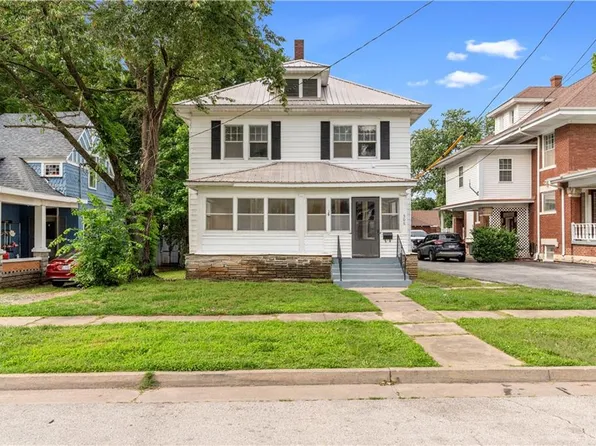 506 W Walnut St, Nevada, MO 64772